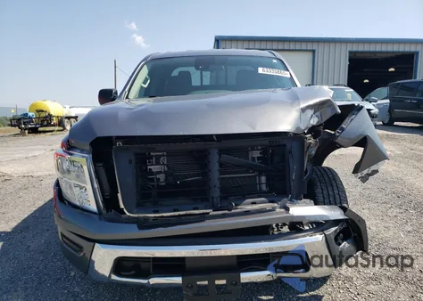 2022 Nissan Titan S из США, поврежденный, VIN 1N6AA1EC7NN105443